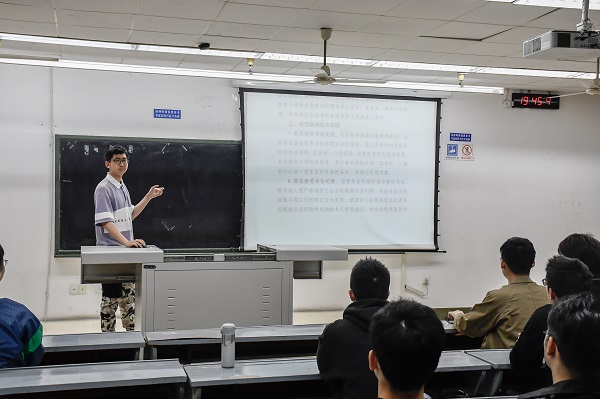 1650111716378094353.jpg 01.jpg