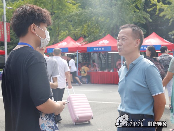 1599833312901072985.jpg 43.jpg