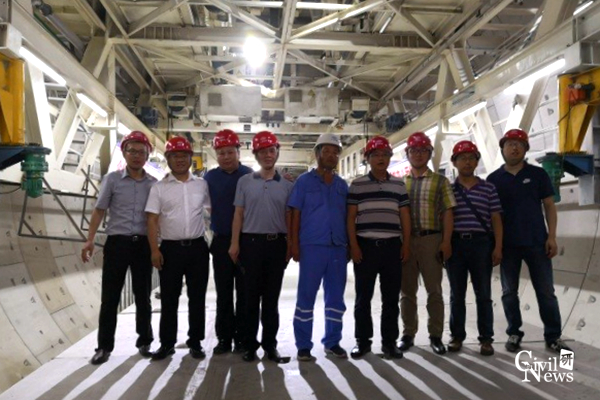 1561368551812049789.jpg 7.jpg