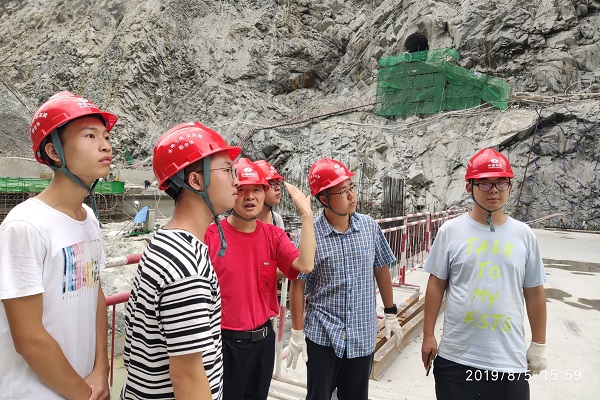 1566713352287066407.jpg 4.jpg