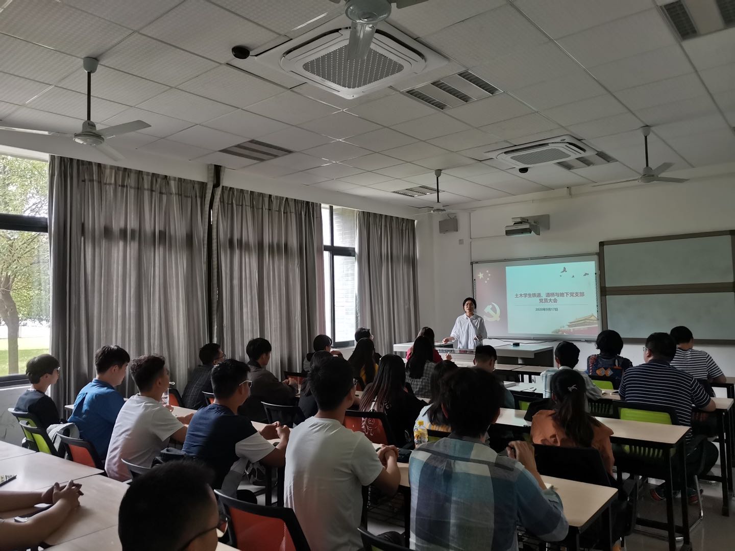 1600338556817089130.jpg 5.jpg