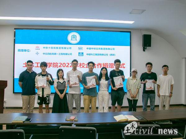 1652279576486006138.jpg 3.jpg