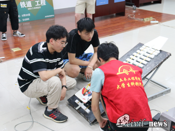 1621901412556031951.jpg 04.jpg